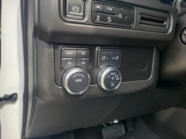 2024 GMC Yukon 4WD AT4