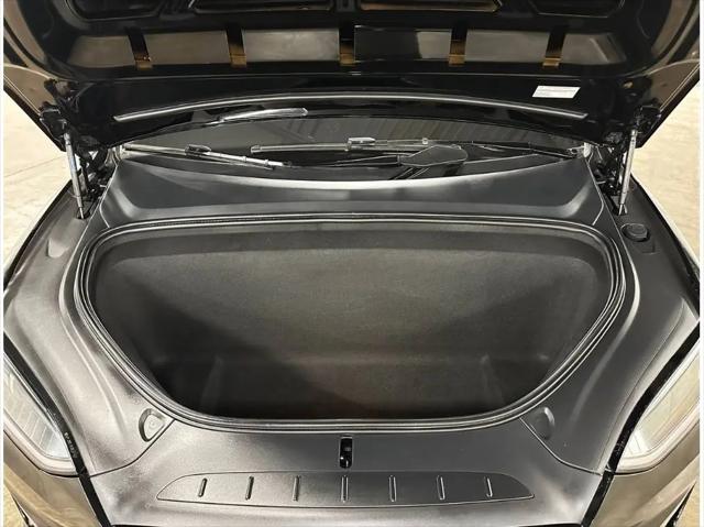 2024 Tesla Model X Plaid Tri Motor All-Wheel Drive