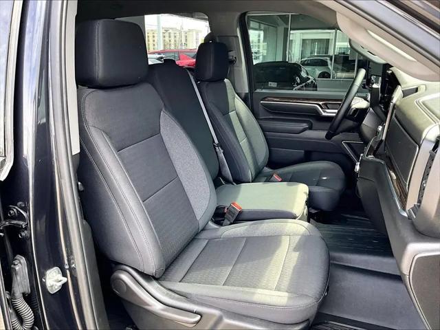 2025 GMC Sierra 2500HD 4WD Crew Cab Standard Bed SLE