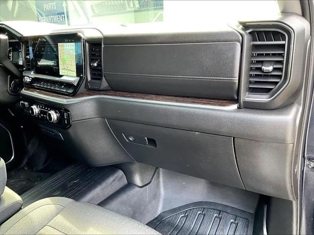 2025 GMC Sierra 2500HD 4WD Crew Cab Standard Bed SLE