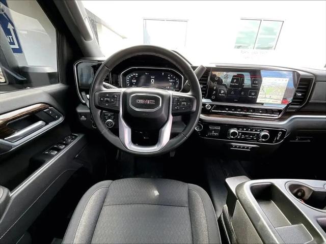 2025 GMC Sierra 2500HD 4WD Crew Cab Standard Bed SLE