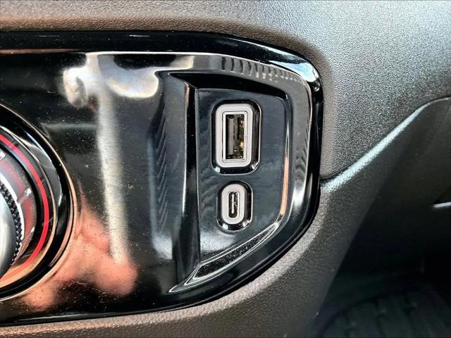 2025 GMC Sierra 2500HD 4WD Crew Cab Standard Bed SLE