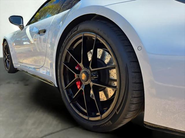 2026 Porsche 911 Carrera GTS Cabriolet