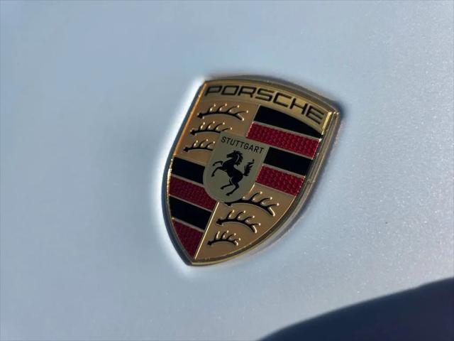 2026 Porsche 911 Carrera GTS Cabriolet