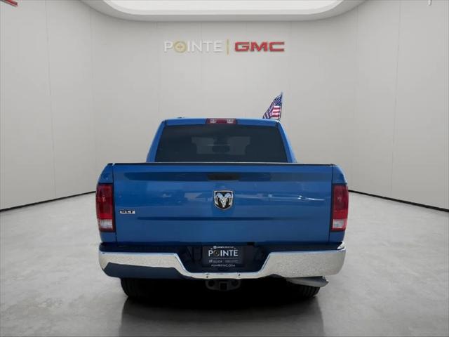 2022 Ram 1500 Classic SLT Crew Cab 4x2 5'7" Box