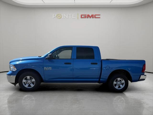 2022 Ram 1500 Classic SLT Crew Cab 4x2 5'7" Box