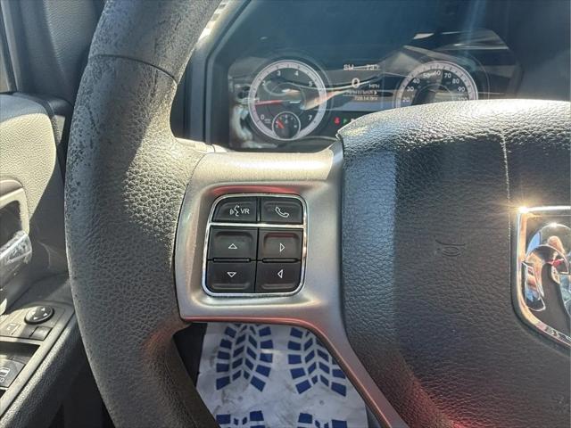2022 Ram 1500 Classic SLT Crew Cab 4x2 5'7" Box