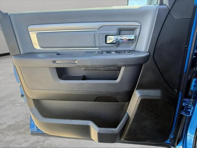 2022 Ram 1500 Classic SLT Crew Cab 4x2 5'7" Box