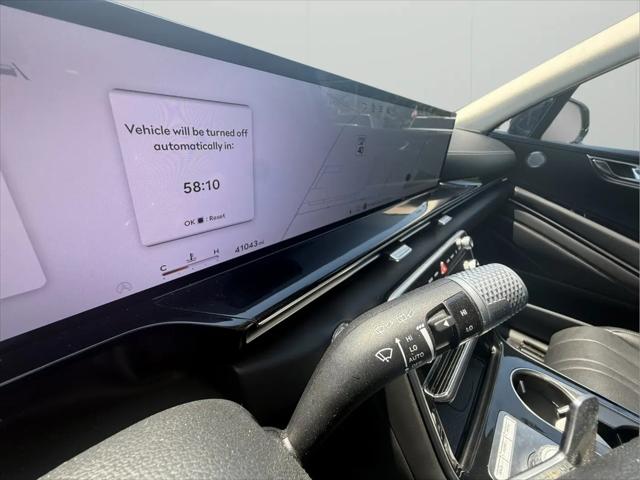 2025 Genesis GV80 2.5T Standard AWD