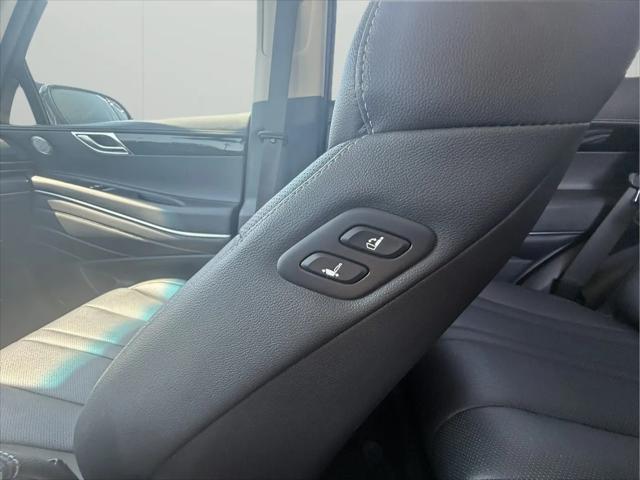 2025 Genesis GV80 2.5T Standard AWD