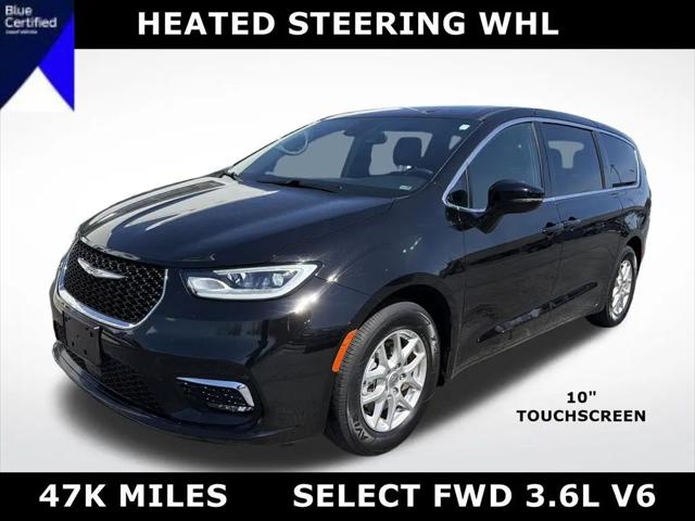 2025 Chrysler Pacifica Select for sale in Plymouth, WI