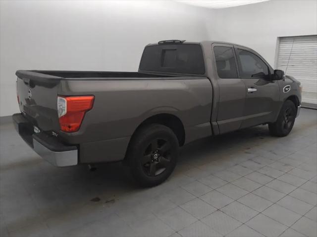 2017 Nissan Titan SV