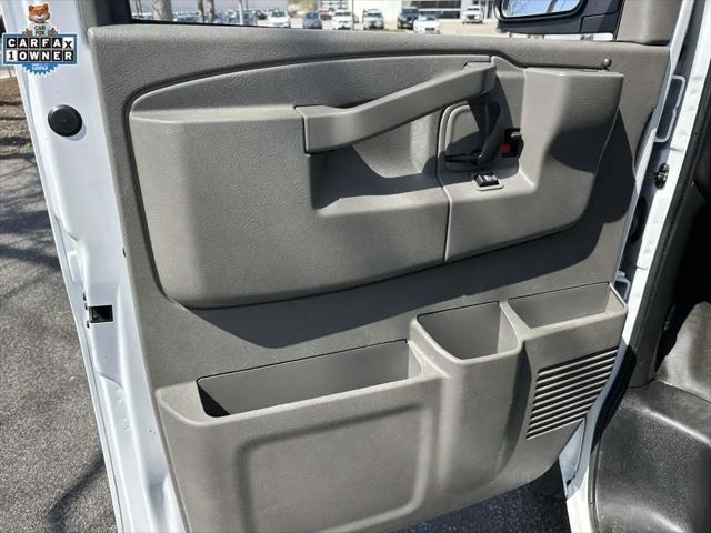 2022 Chevrolet Express Cargo Van RWD 2500 Regular Wheelbase WT