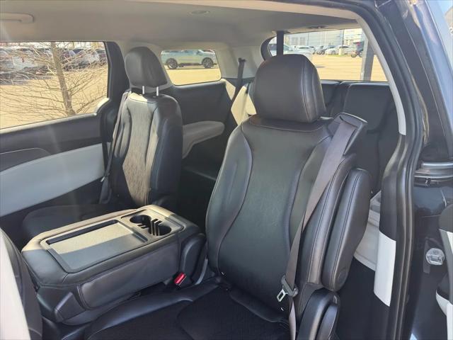 2024 Kia Carnival MPV LX Seat Package
