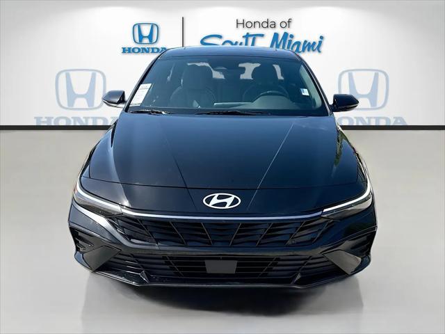 2025 Hyundai Elantra Hybrid Limited