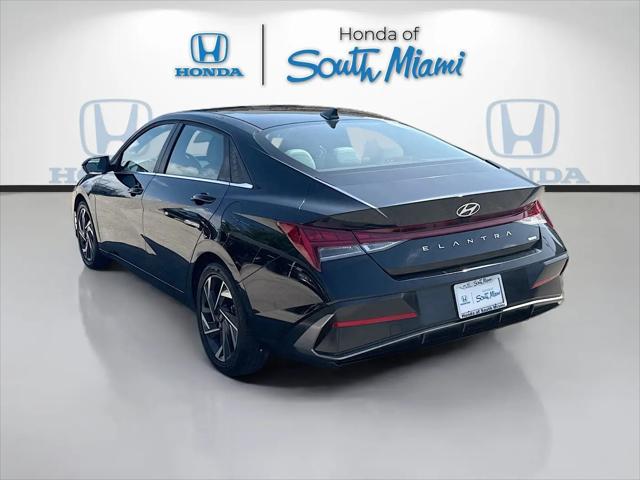 2025 Hyundai Elantra Hybrid Limited