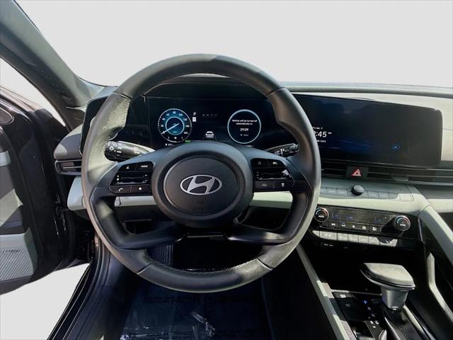 2025 Hyundai Elantra Hybrid Limited