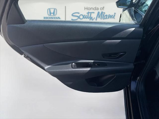 2025 Hyundai Elantra Hybrid Limited