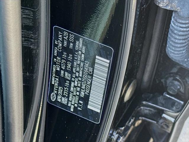 2025 Hyundai Elantra Hybrid Limited