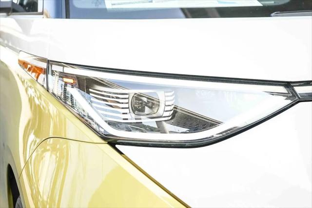 2025 Volkswagen ID. Buzz Pro S Plus with 4MOTION
