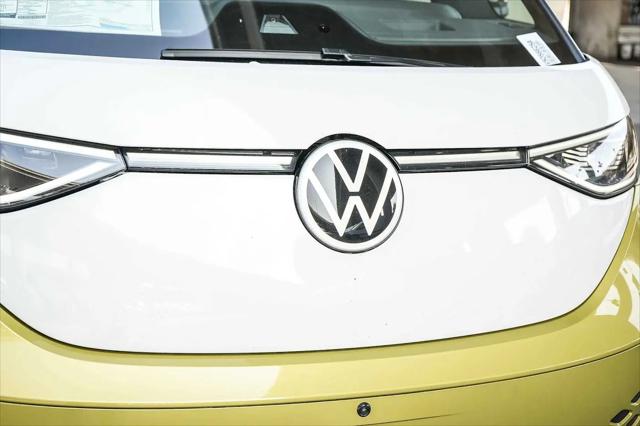 2025 Volkswagen ID. Buzz Pro S Plus with 4MOTION
