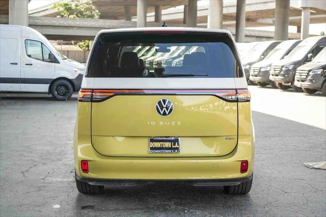 2025 Volkswagen ID. Buzz Pro S Plus with 4MOTION