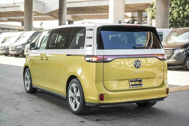 2025 Volkswagen ID. Buzz Pro S Plus with 4MOTION