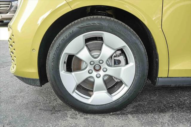 2025 Volkswagen ID. Buzz Pro S Plus with 4MOTION