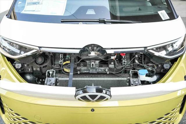 2025 Volkswagen ID. Buzz Pro S Plus with 4MOTION