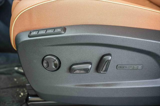 2025 Volkswagen ID. Buzz Pro S Plus with 4MOTION