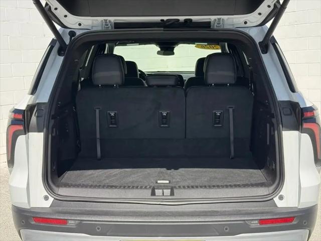 2026 Chevrolet Traverse FWD LT