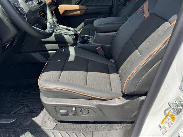 2026 GMC Canyon AT4, 4WD