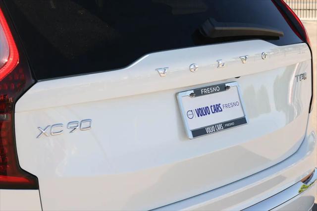 2026 Volvo XC90 Plug-In Hybrid Plus, T8 AWD, Electric/Gasoline, Bright, 6 Seats