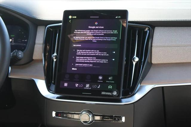 2026 Volvo XC90 Plug-In Hybrid Plus, T8 AWD, Electric/Gasoline, Bright, 6 Seats
