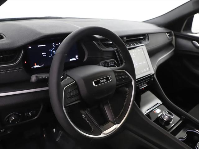 2025 Jeep Grand Cherokee Altitude 4x4