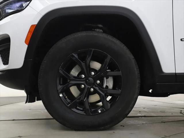 2025 Jeep Grand Cherokee Altitude 4x4