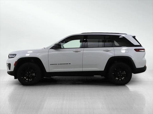 2025 Jeep Grand Cherokee Altitude 4x4