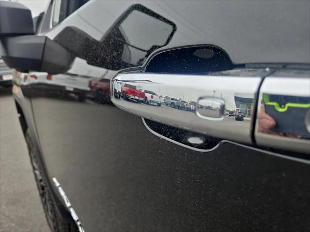 2026 GMC Sierra 2500HD Crew Cab, Standard Bed, Denali Ultimate, 4WD