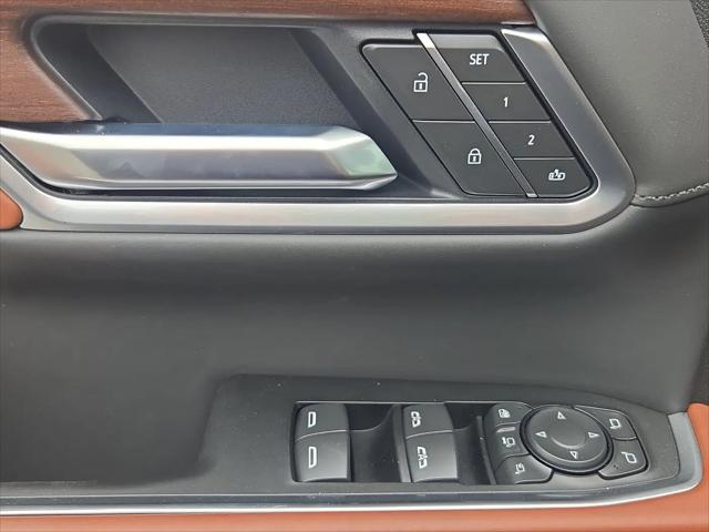 2026 GMC Sierra 2500HD Crew Cab, Standard Bed, Denali Ultimate, 4WD