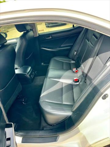 2017 Lexus IS 200t IS Turbo