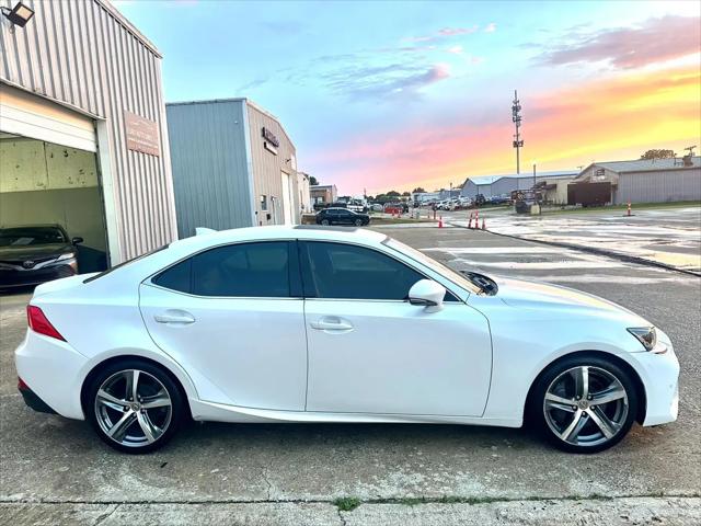 2017 Lexus IS 200t IS Turbo
