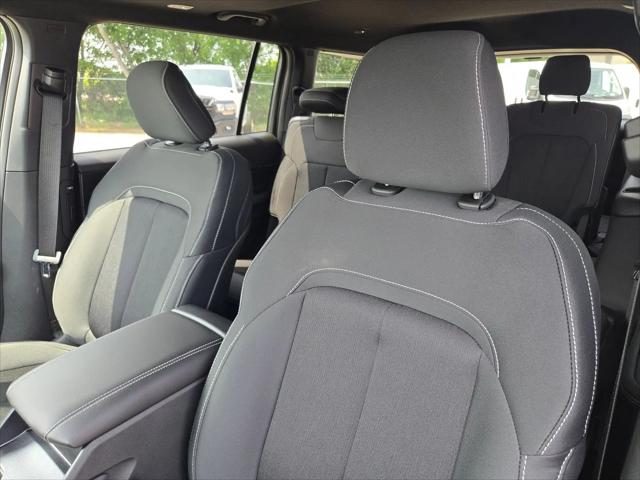 2026 Jeep Grand Cherokee L Altitude 4x2
