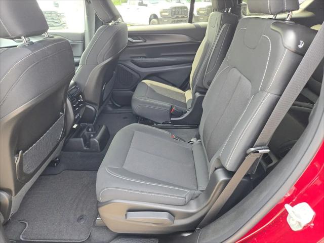 2026 Jeep Grand Cherokee L Altitude 4x2