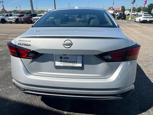 2025 Nissan Altima SV FWD
