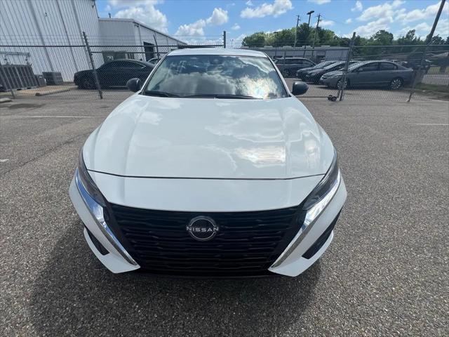 2025 Nissan Altima SV FWD