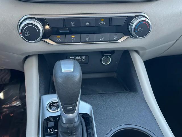 2025 Nissan Altima SV FWD