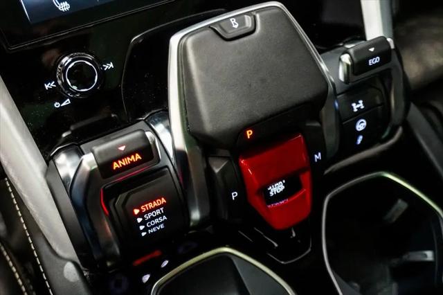 2022 Lamborghini Urus Graphite Capsule