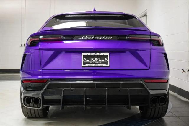 2022 Lamborghini Urus Graphite Capsule