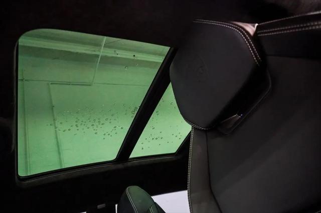 2022 Lamborghini Urus Graphite Capsule
