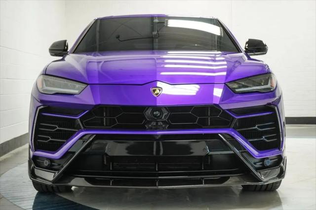 2022 Lamborghini Urus Graphite Capsule